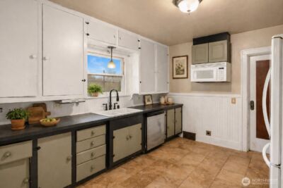 4501 S 4th Avenue , Everett, WA 98203 - Photo 15