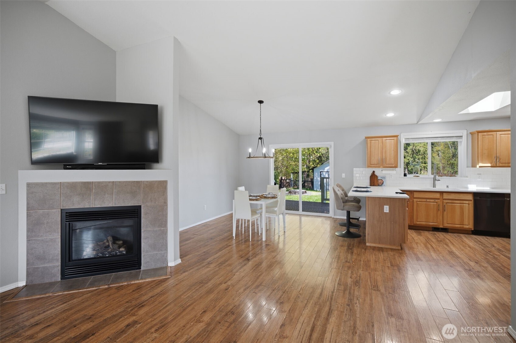12009 Kapowsin HWY , Graham, WA 98338
