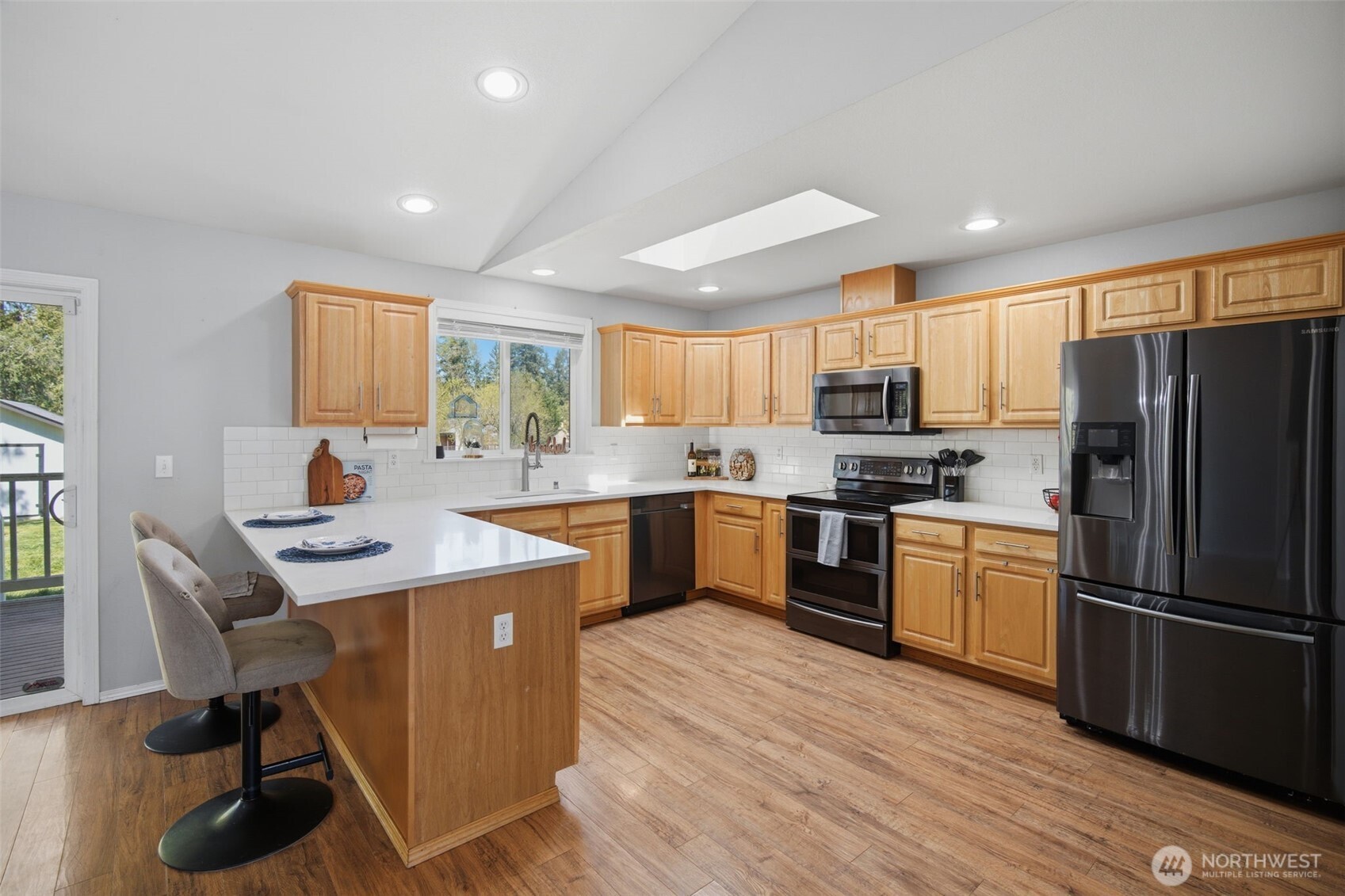 12009 Kapowsin HWY , Graham, WA 98338