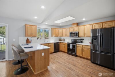 12009 Kapowsin HWY , Graham, WA 98338 - Photo 9