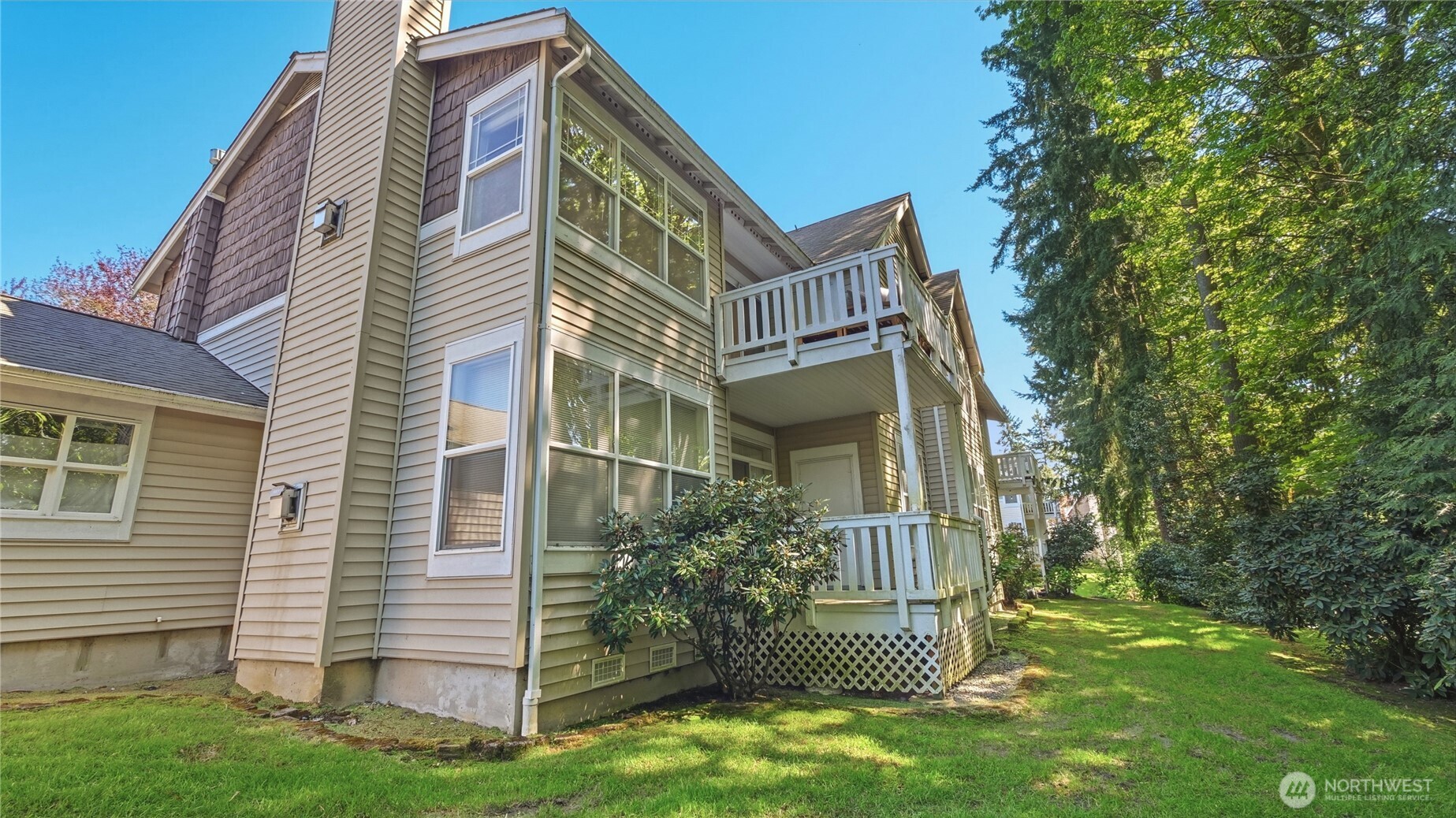 424 228th Street SW #H203, Bothell, WA 98021