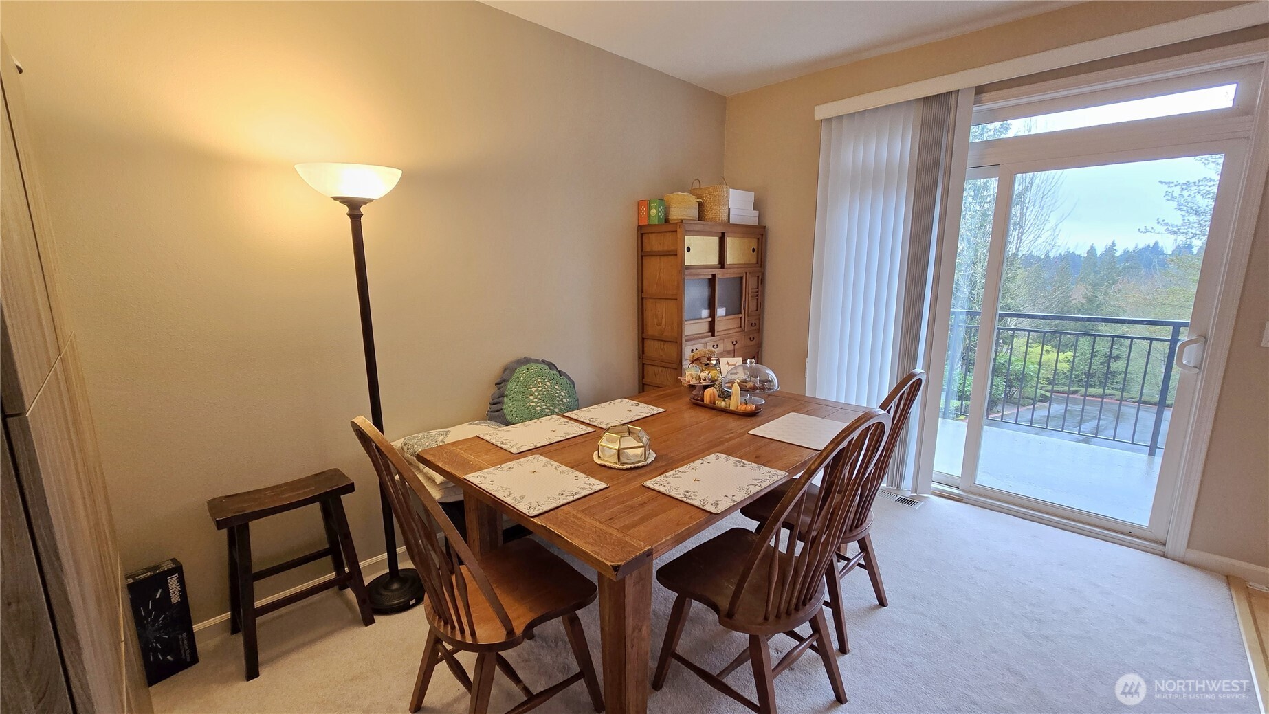 2628 139th Avenue SE #9, Bellevue, WA 98005