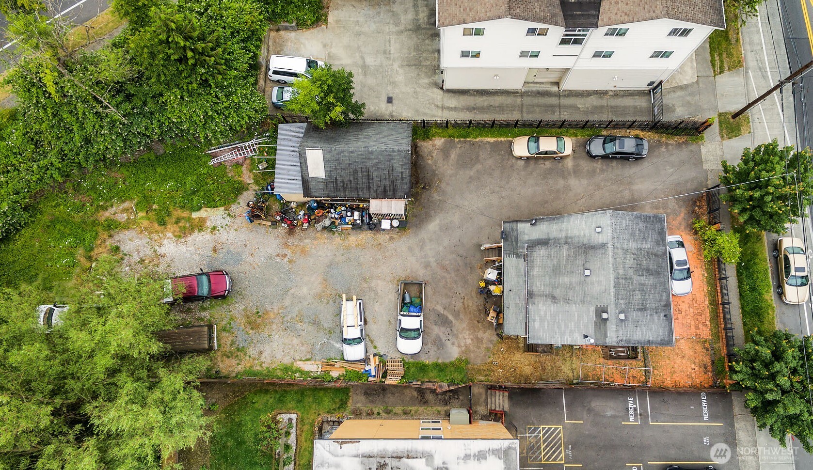 4519 S Henderson Street , Seattle, WA 98118