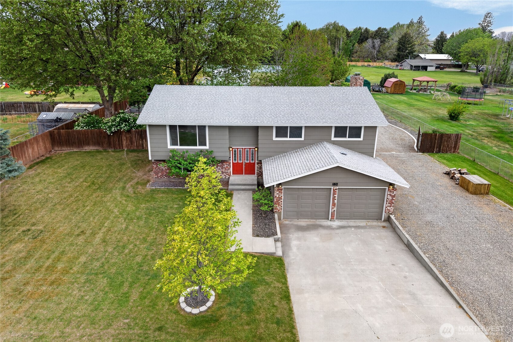 526 S Taft Street , Kennewick, WA 99336