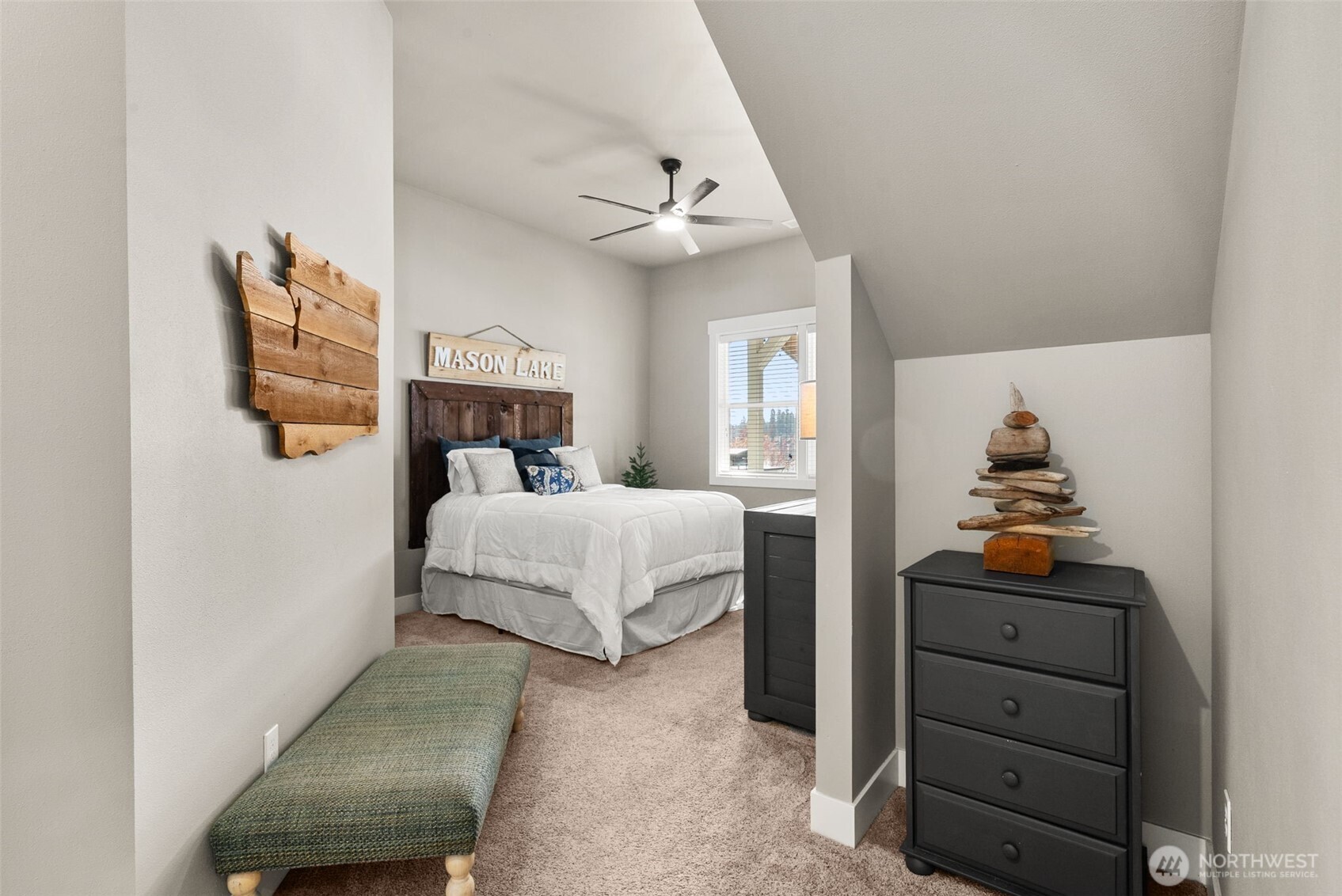 1870 E Mason Lake Drive W, Grapeview, WA 98546