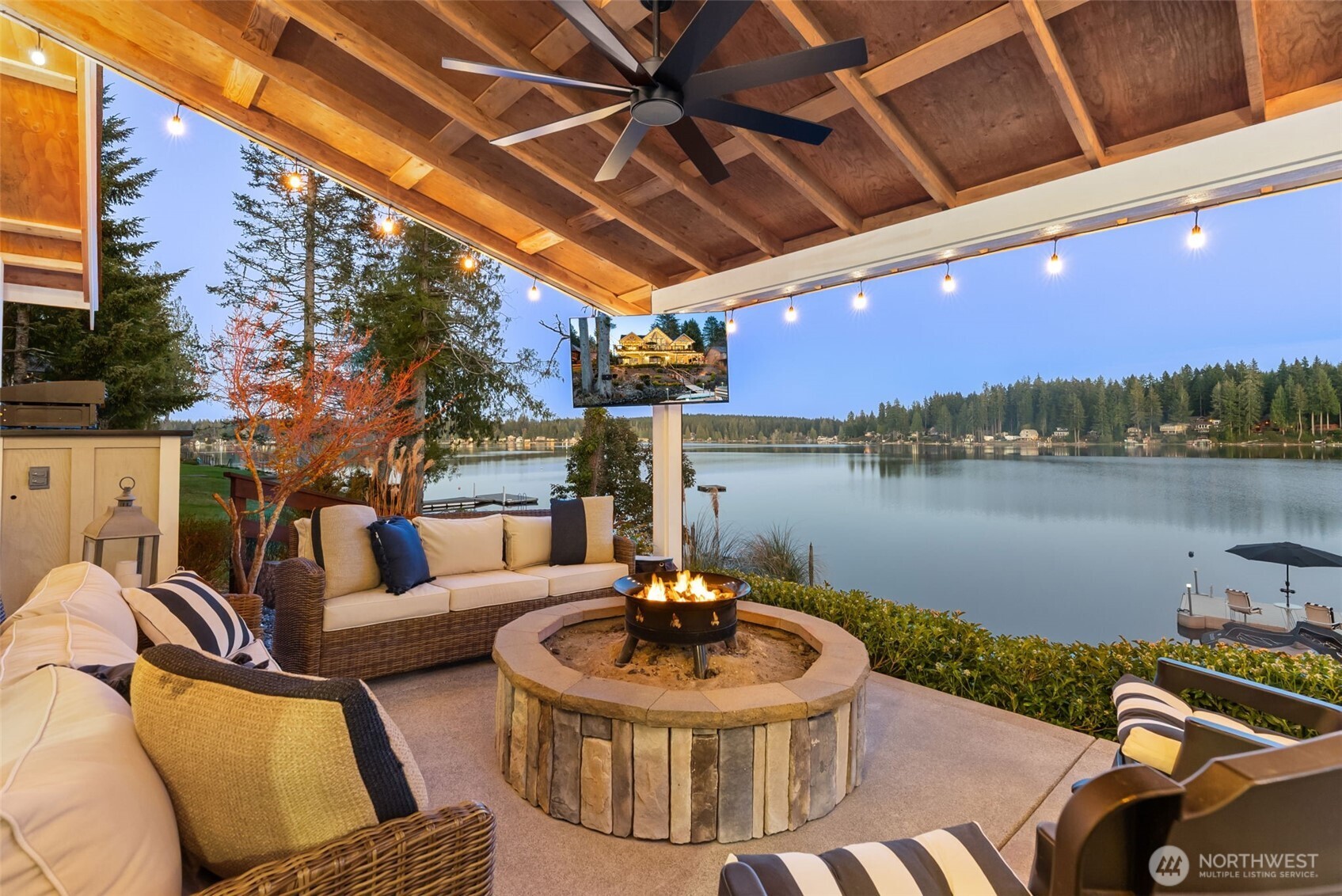 1870 E Mason Lake Drive W, Grapeview, WA 98546