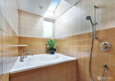3203 E James Street , Seattle, WA 98122 - Photo 18