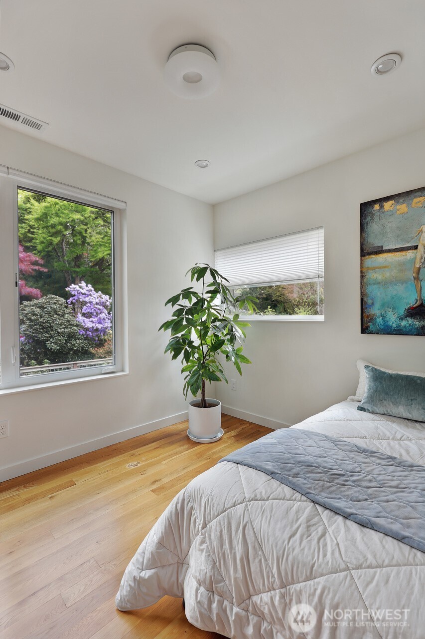 3203 E James Street , Seattle, WA 98122