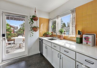 3203 E James Street , Seattle, WA 98122 - Photo 27