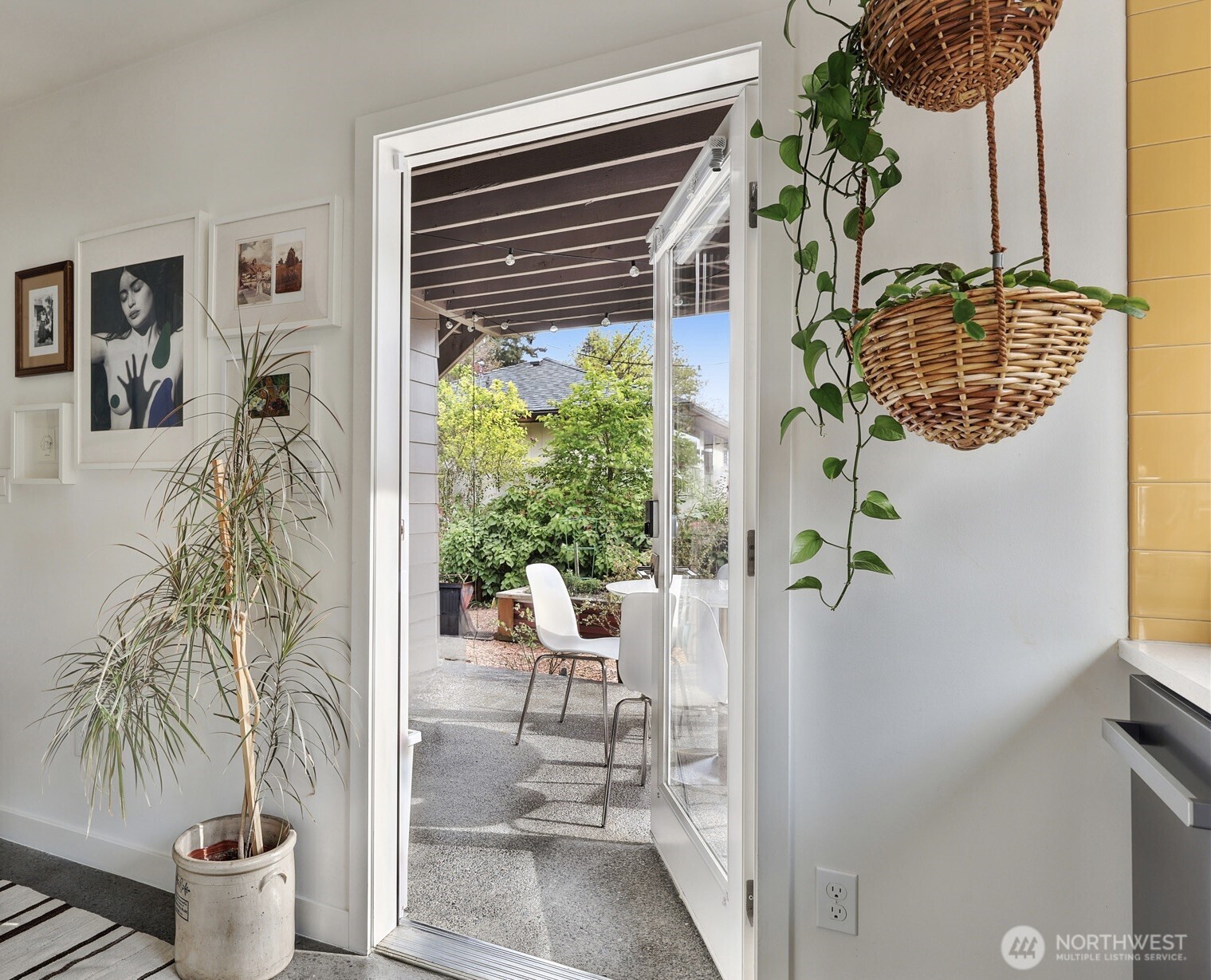 3203 E James Street , Seattle, WA 98122