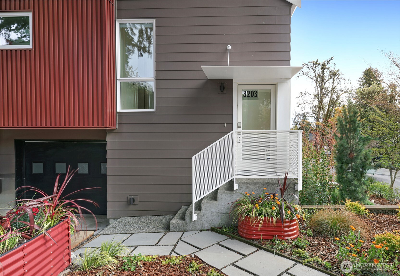 3203 E James Street , Seattle, WA 98122