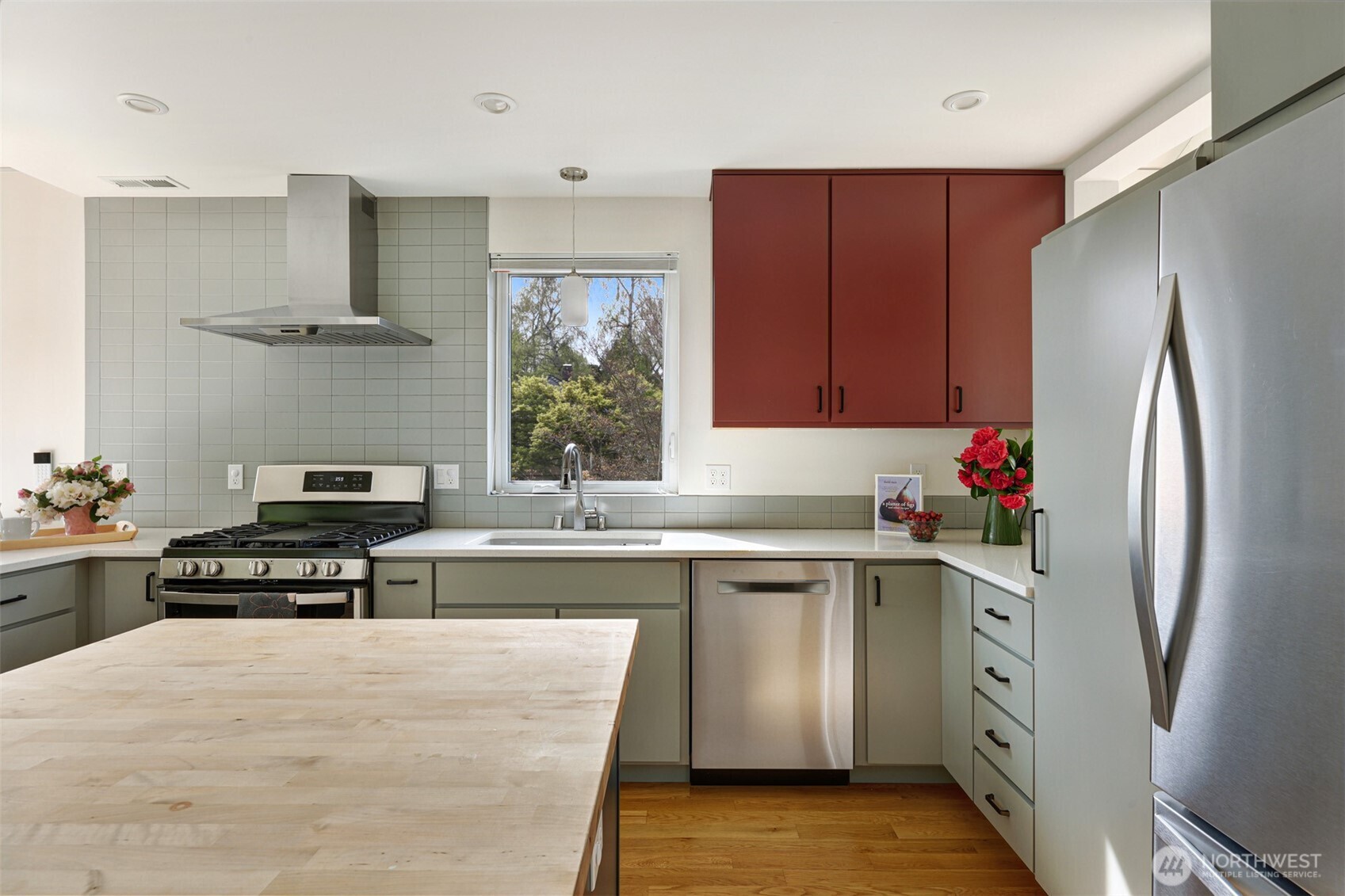 3203 E James Street , Seattle, WA 98122
