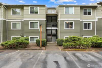 820 E Cady Rd #E204, Everett, WA 98203 - Photo 1