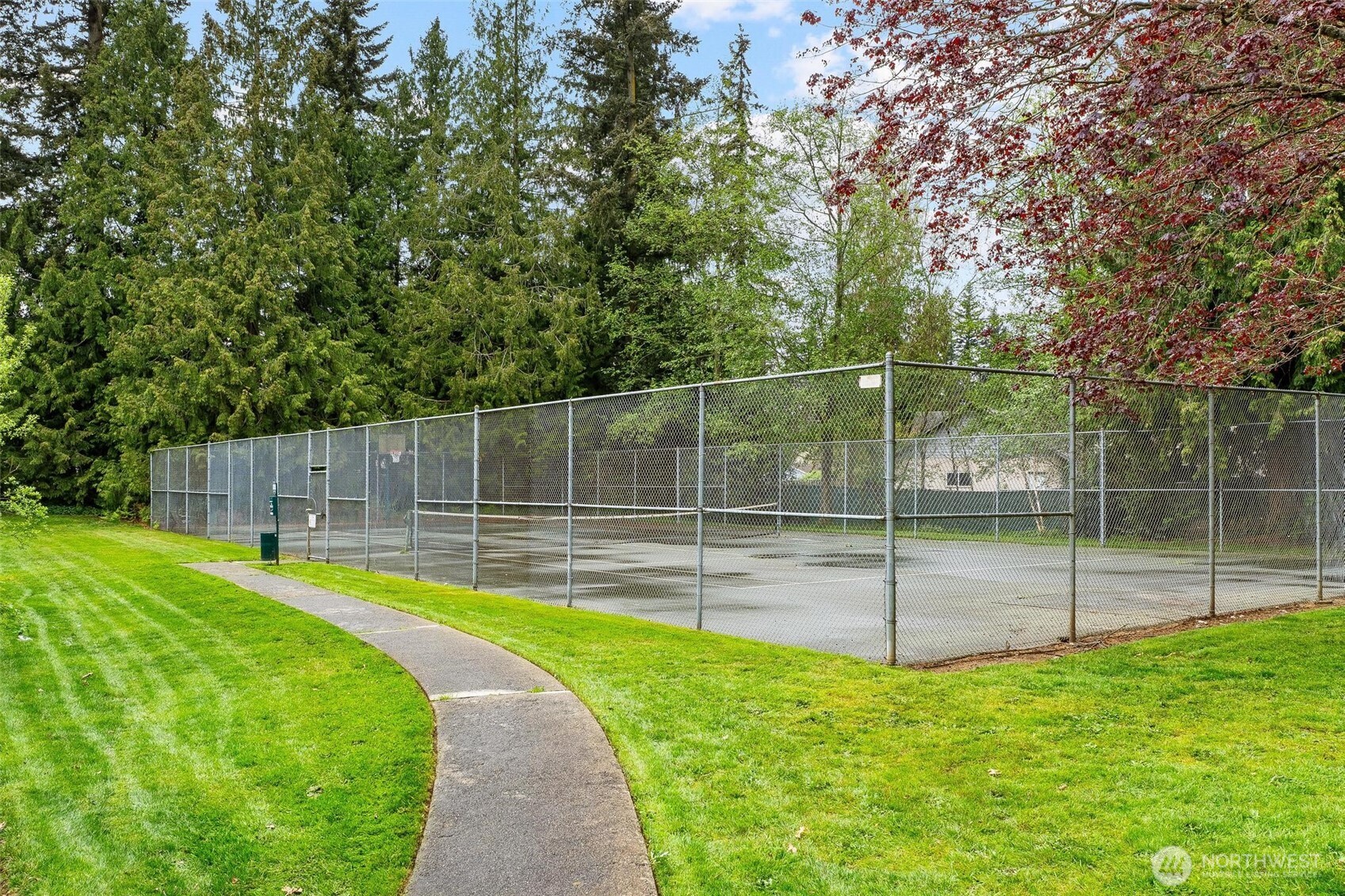 820 E Cady Rd #E204, Everett, WA 98203