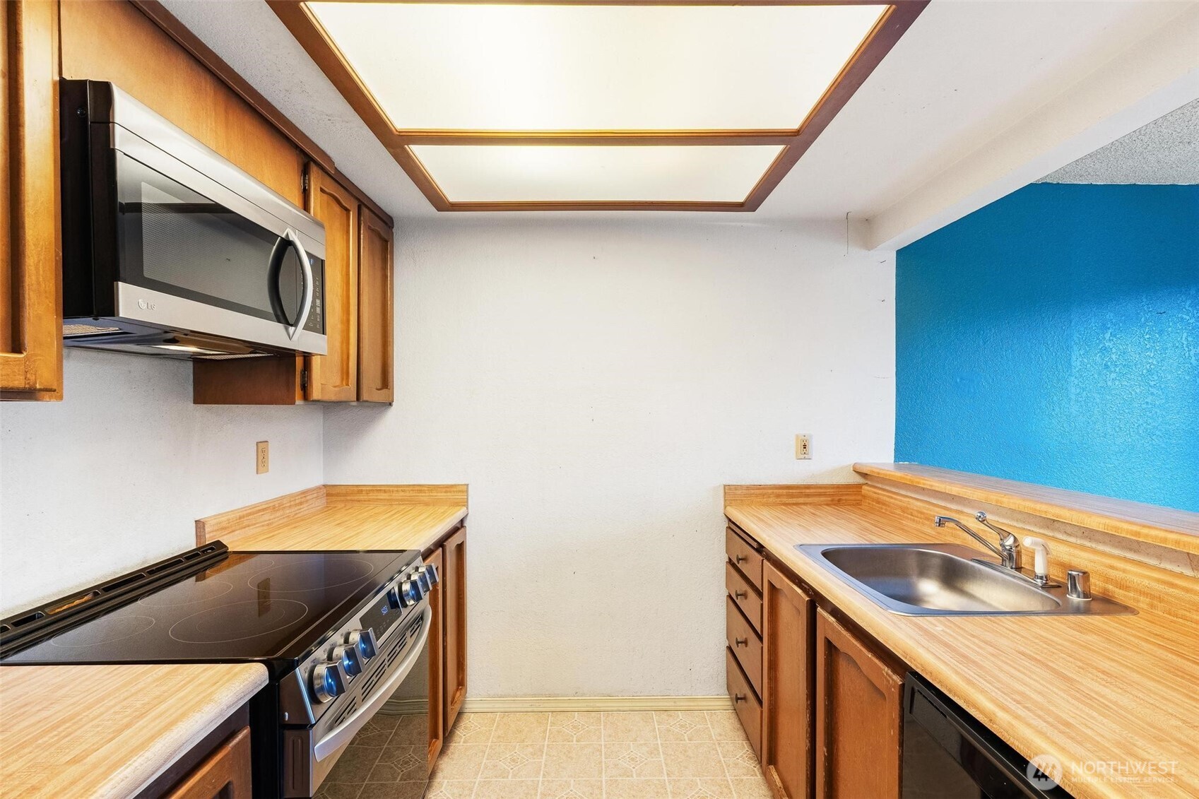 820 E Cady Rd #E204, Everett, WA 98203
