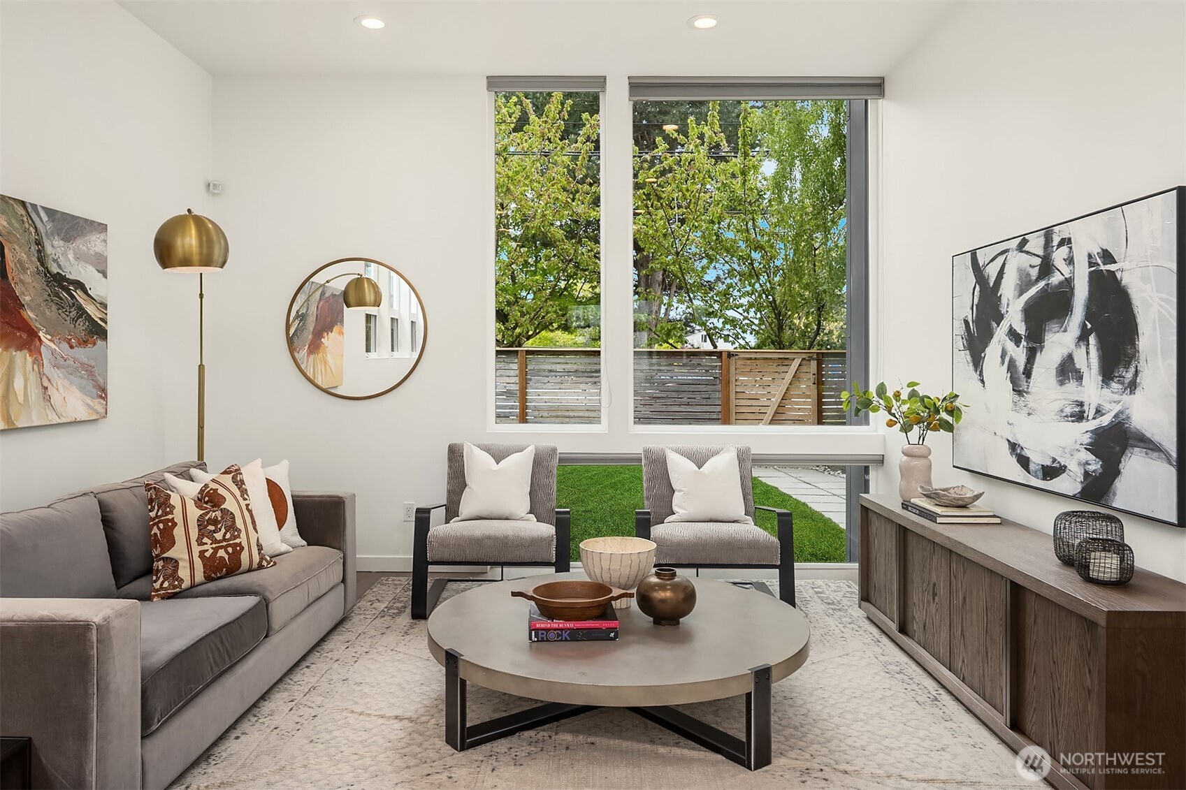 2418 6th Avenue W, Seattle, WA 98119