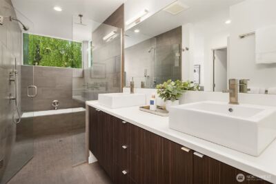 2418 6th Avenue W, Seattle, WA 98119 - Photo 13