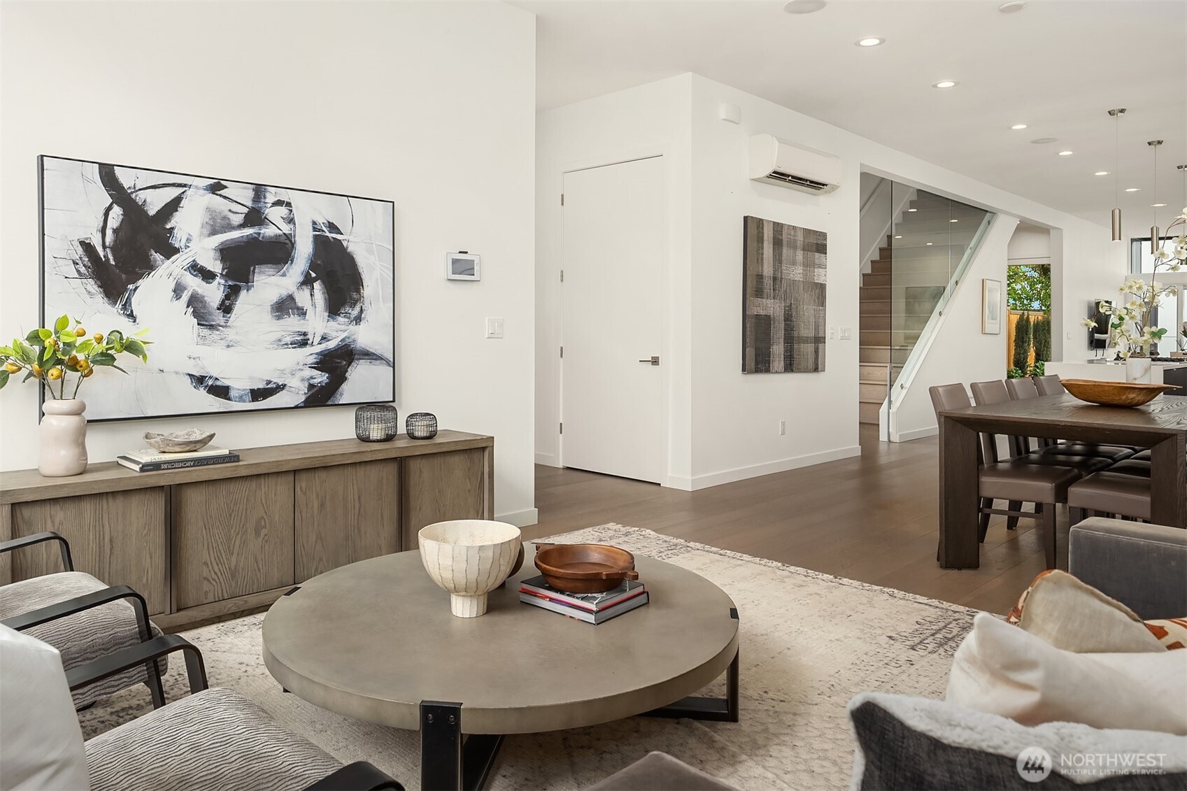 2418 6th Avenue W, Seattle, WA 98119