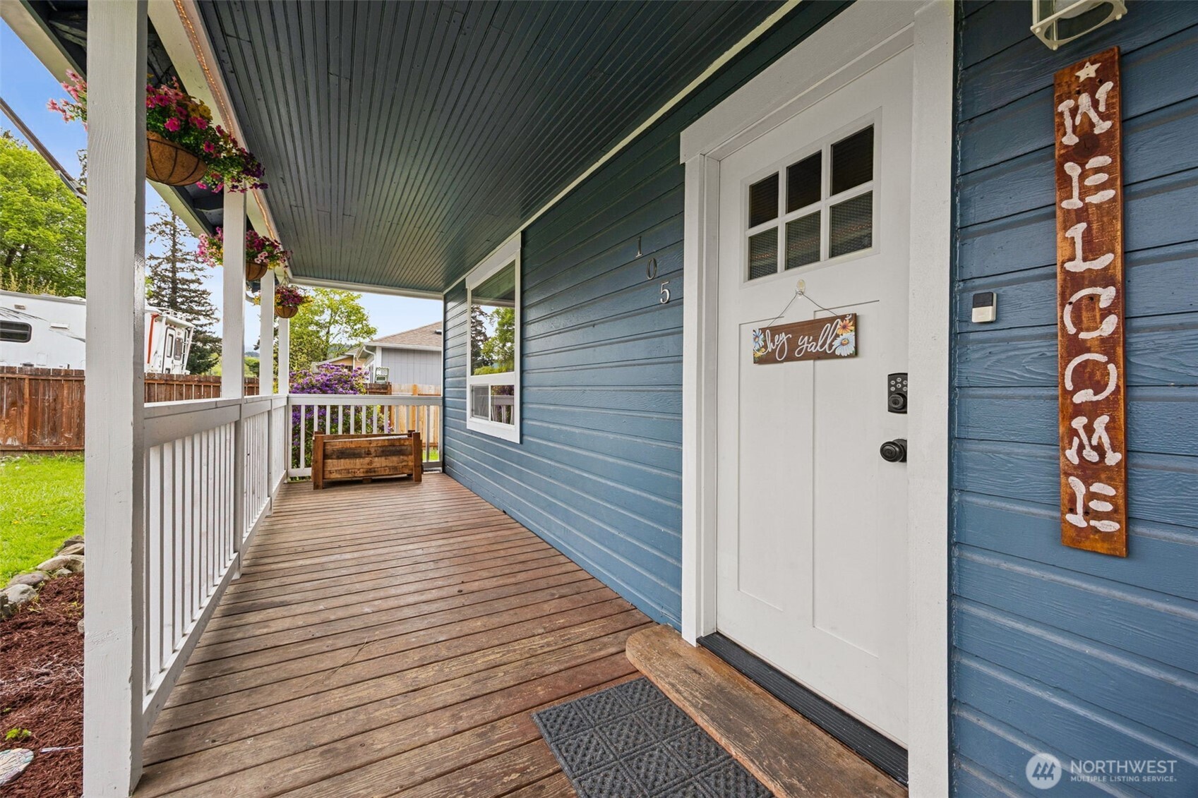 105 Oak Street E, Eatonville, WA 98328