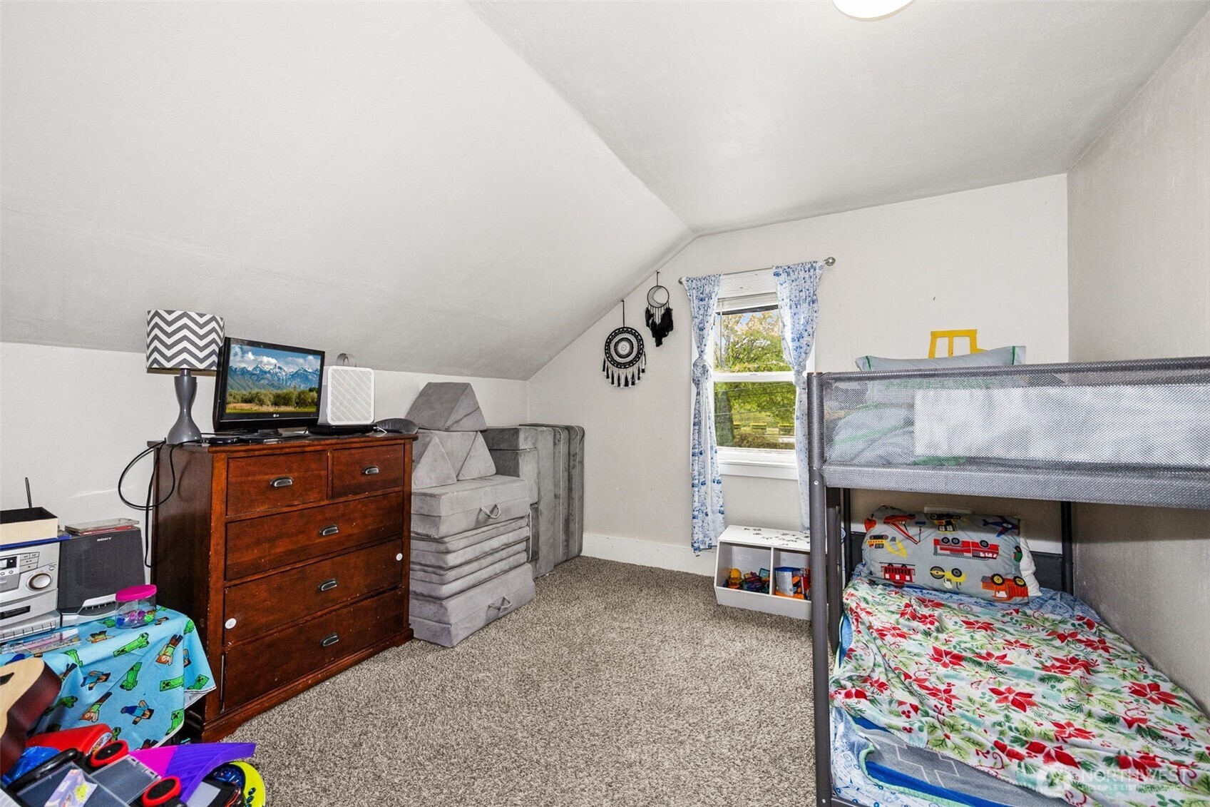 105 Oak Street E, Eatonville, WA 98328