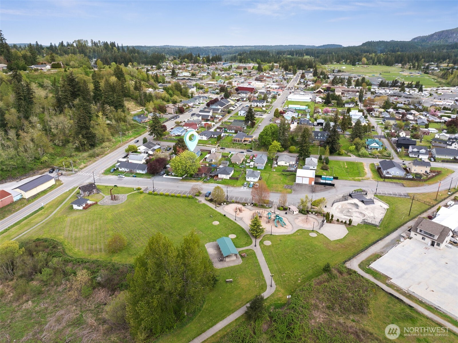 105 Oak Street E, Eatonville, WA 98328