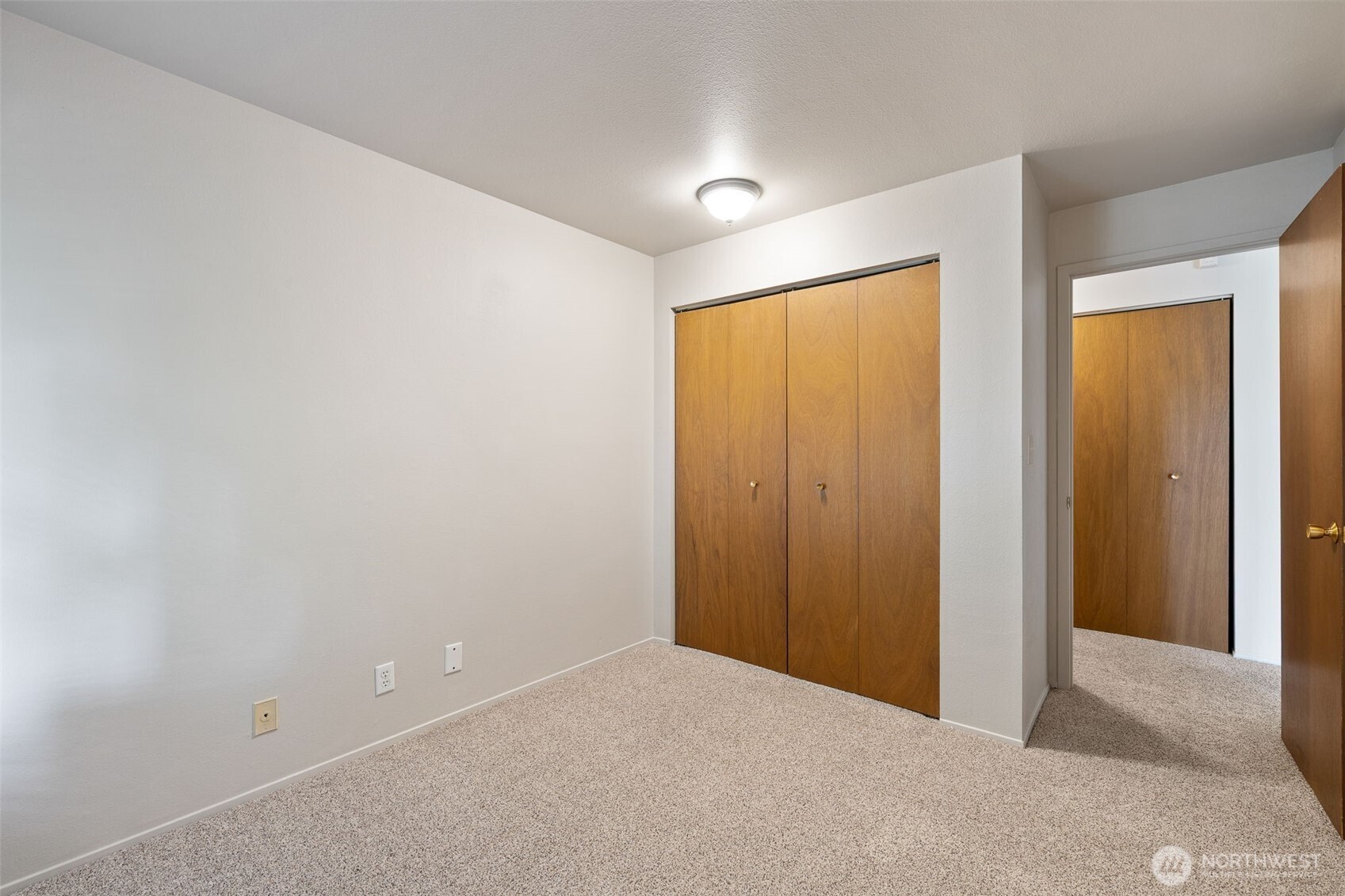 8516 196th Street SW #105, Edmonds, WA 98026-6319