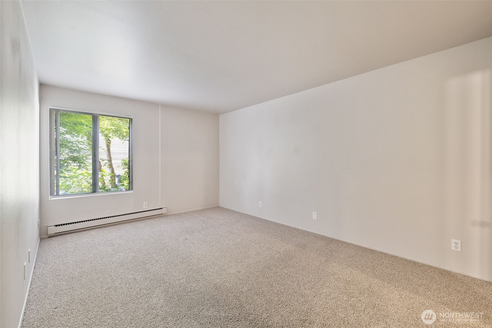 8516 196th Street SW #105, Edmonds, WA 98026-6319