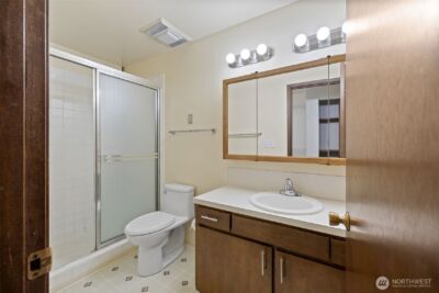 8516 196th Street SW #105, Edmonds, WA 98026-6319 - Photo 23