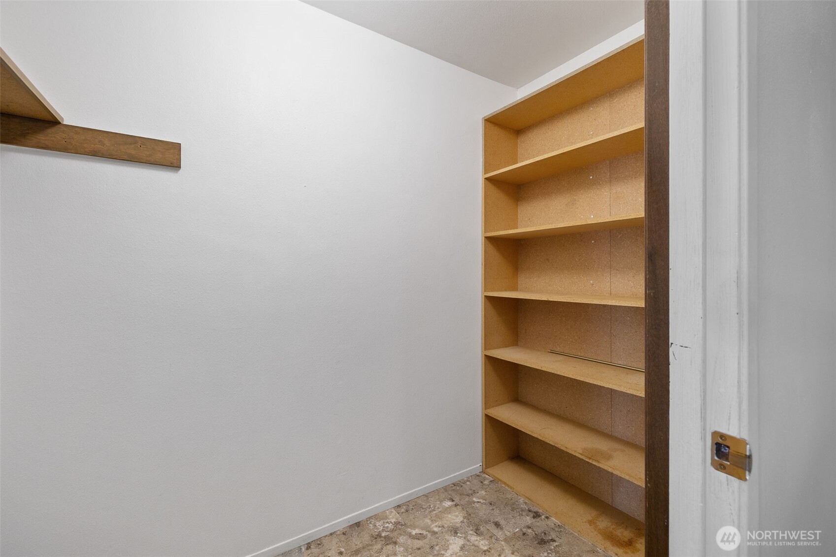 8516 196th Street SW #105, Edmonds, WA 98026-6319