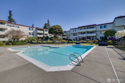 8516 196th Street SW #105, Edmonds, WA 98026-6319 - Photo 32