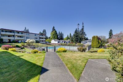 8516 196th Street SW #105, Edmonds, WA 98026-6319 - Photo 31