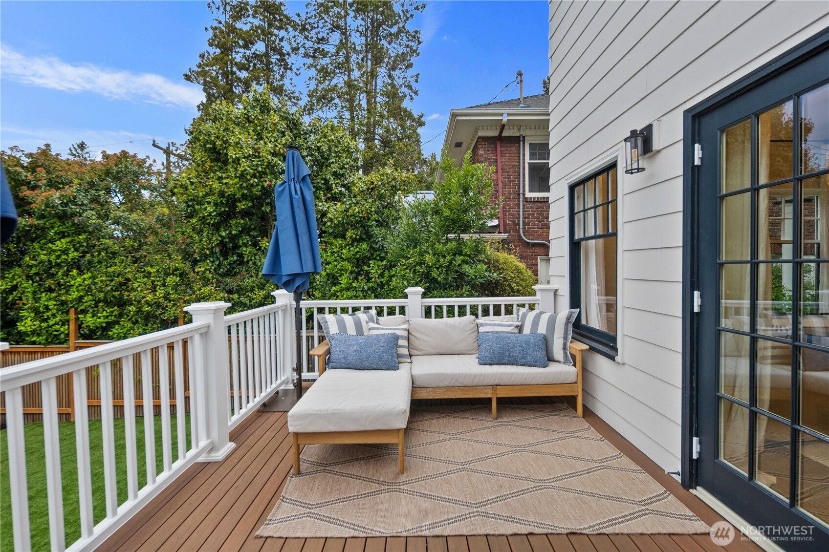 5265 16th Avenue NE, Seattle, WA 98105