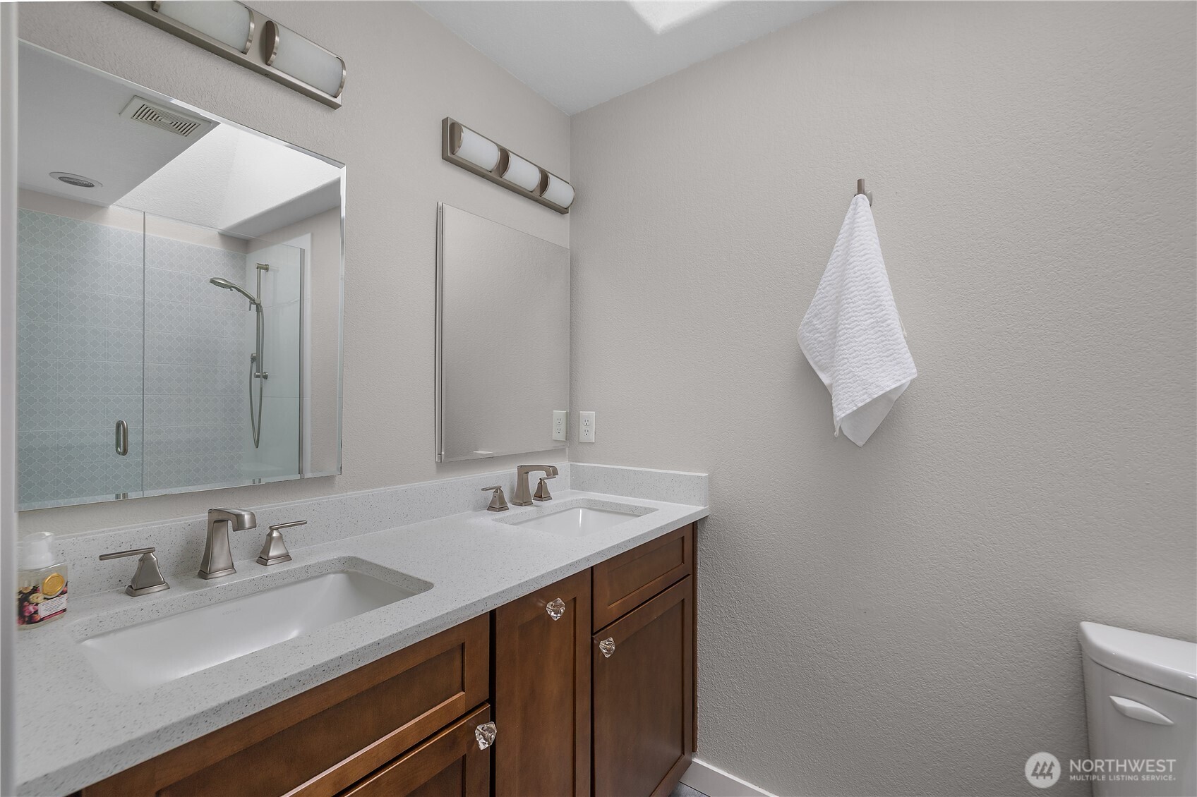 8434 Baird Road NE, Olympia, WA 98516