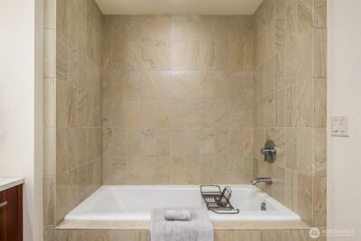 10700 NE 4th Street #2202, Bellevue, WA 98004 - Photo 22