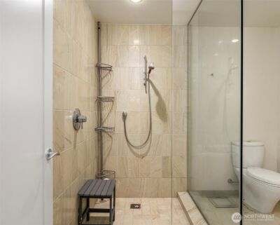 10700 NE 4th Street #2202, Bellevue, WA 98004 - Photo 23