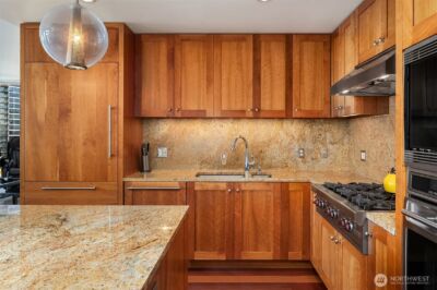 10700 NE 4th Street #2202, Bellevue, WA 98004 - Photo 3