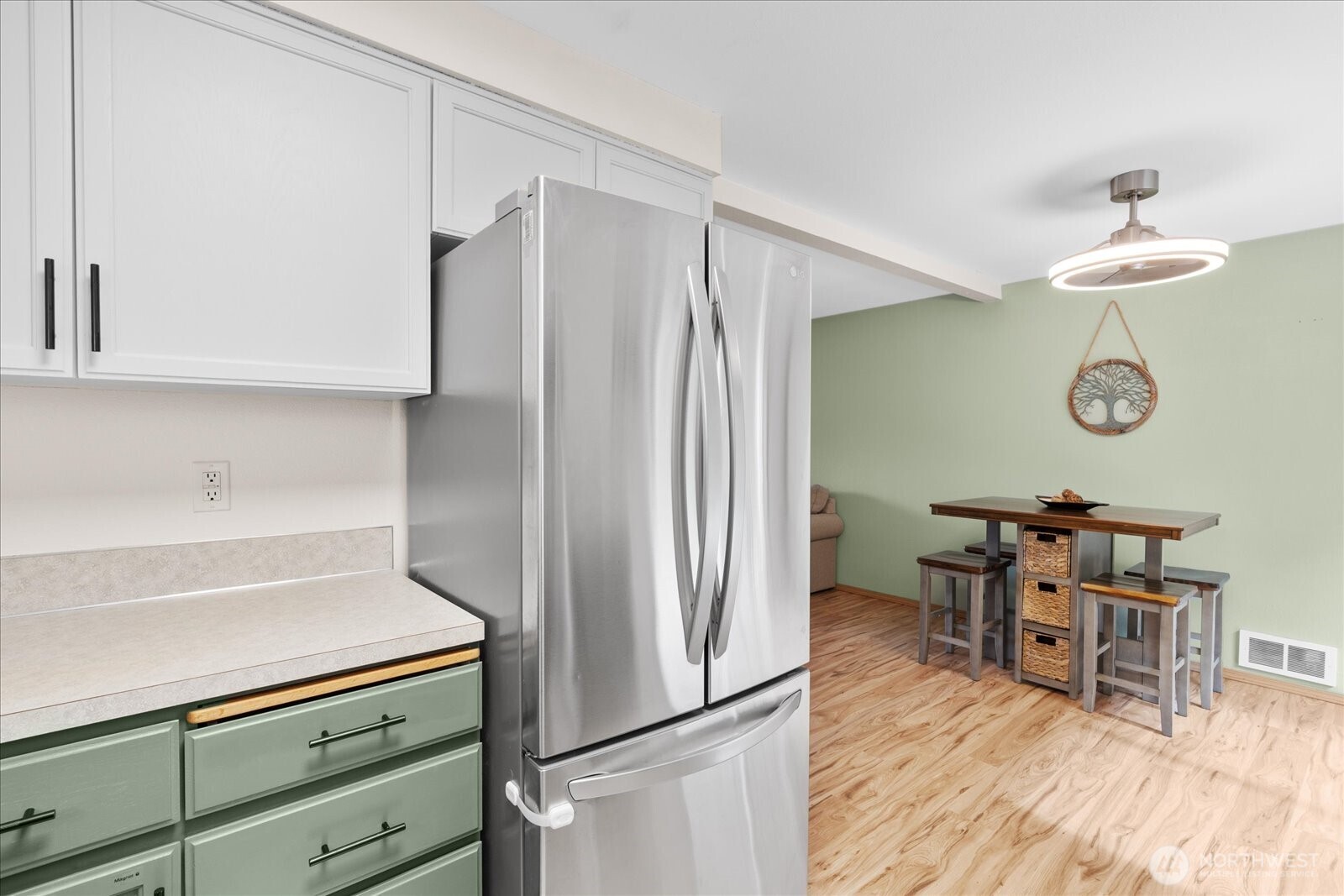 508 Summit Lake Shore Drive NW, Olympia, WA 98502