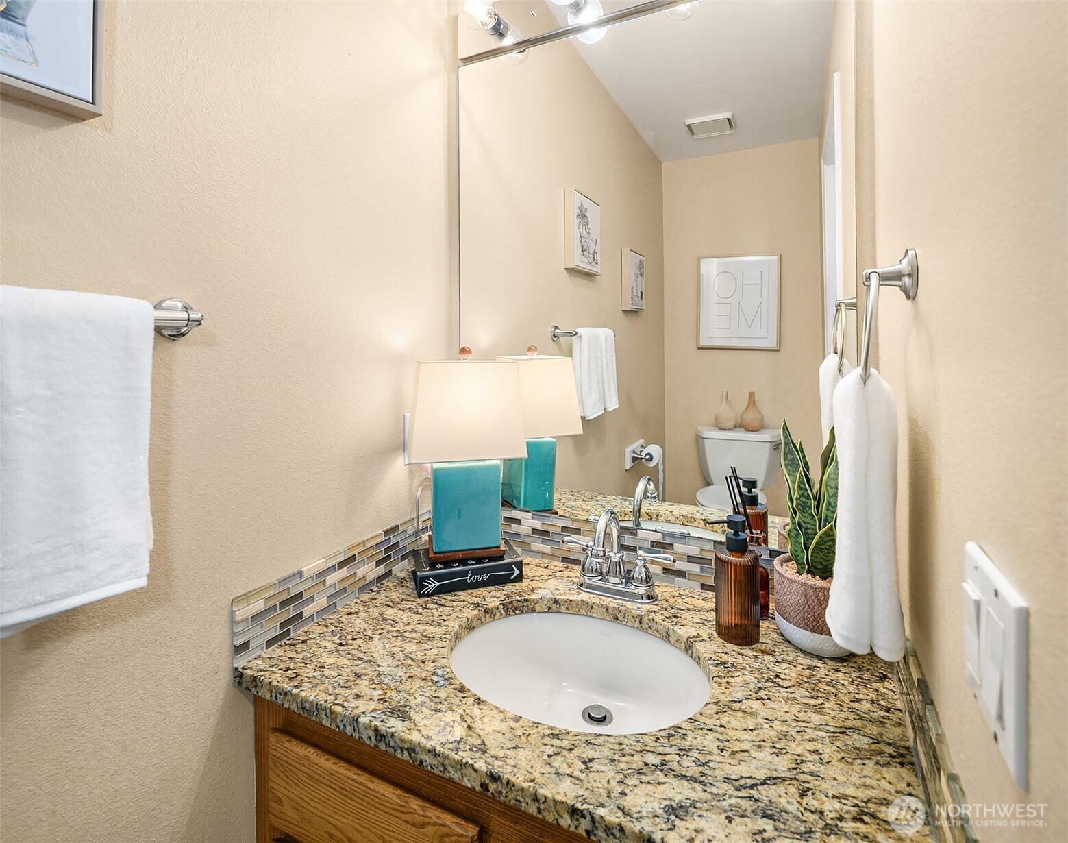 25611 Lk Wilderness Country Club Drive SE, Maple Valley, WA 98038