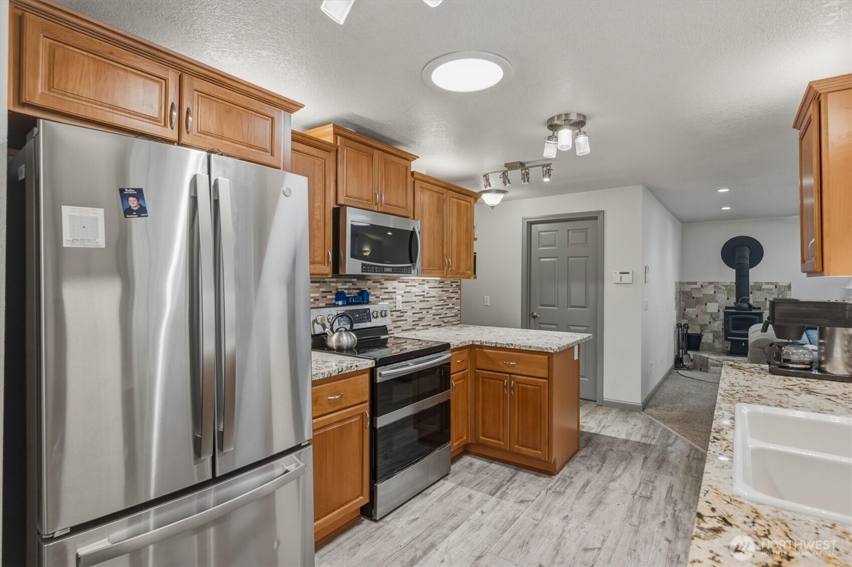 600 N 23rd Ave. , Kelso, WA 98626