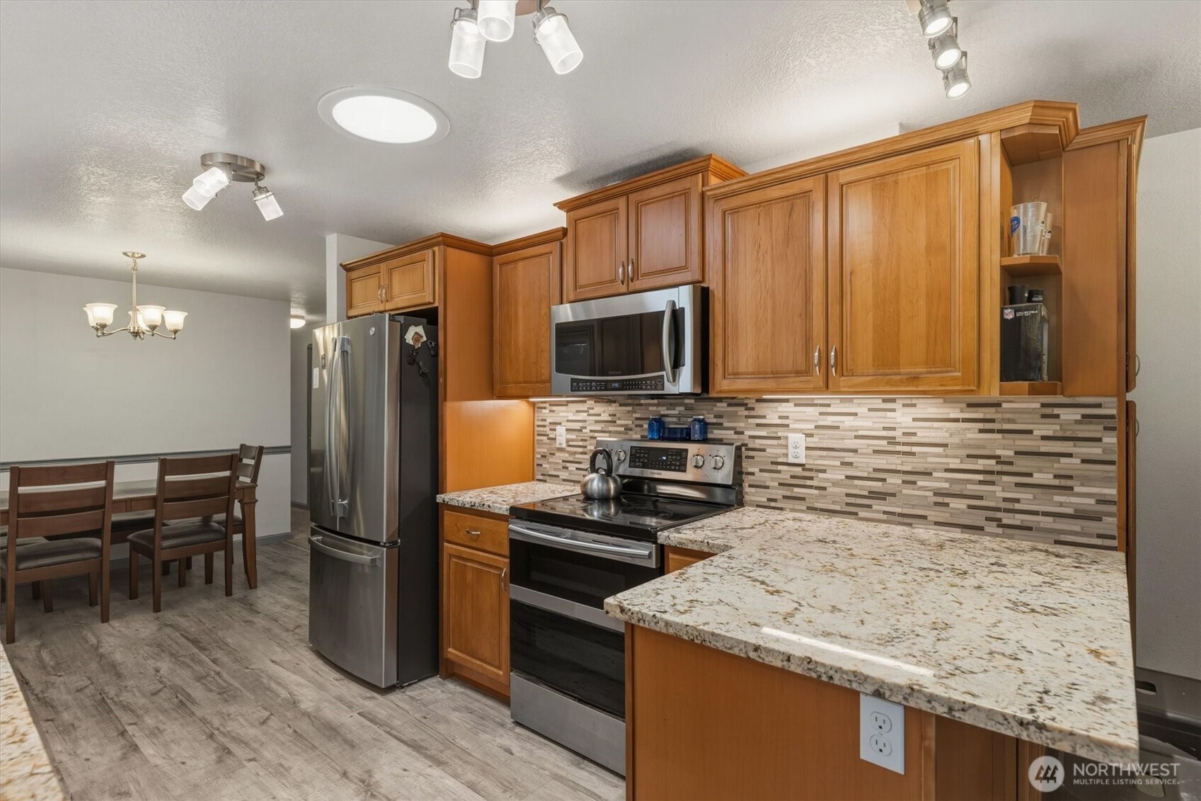 600 N 23rd Ave. , Kelso, WA 98626