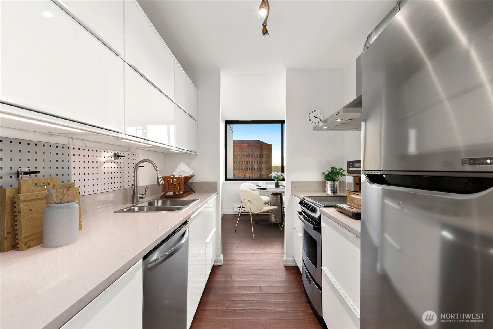 2100 3rd Avenue #1503, Seattle, WA 98121