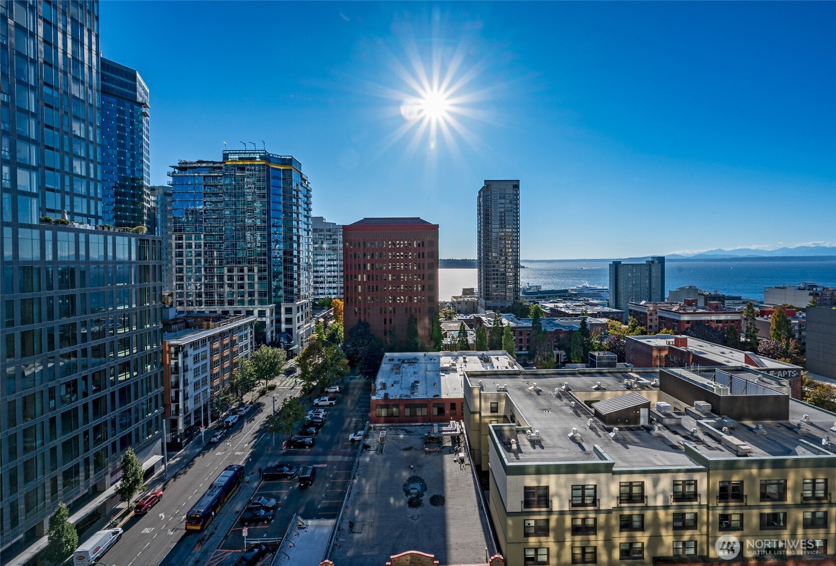 2100 3rd Avenue #1503, Seattle, WA 98121