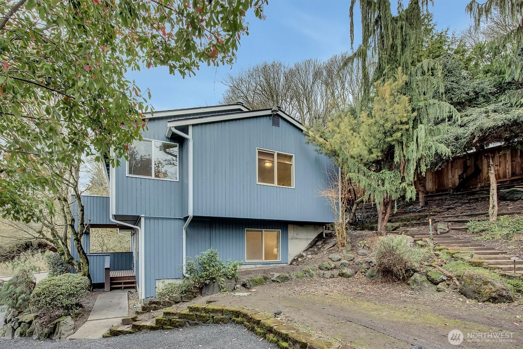 1915 11th Avenue S, Seattle, WA 98134