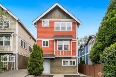 924 SW Holden Street , Seattle, WA 98106