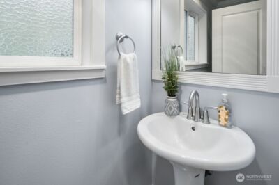 924 SW Holden Street , Seattle, WA 98106 - Photo 11