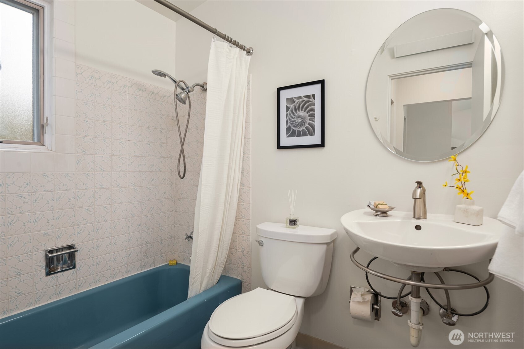 1519 5th Ave W #5, Seattle, WA 98119