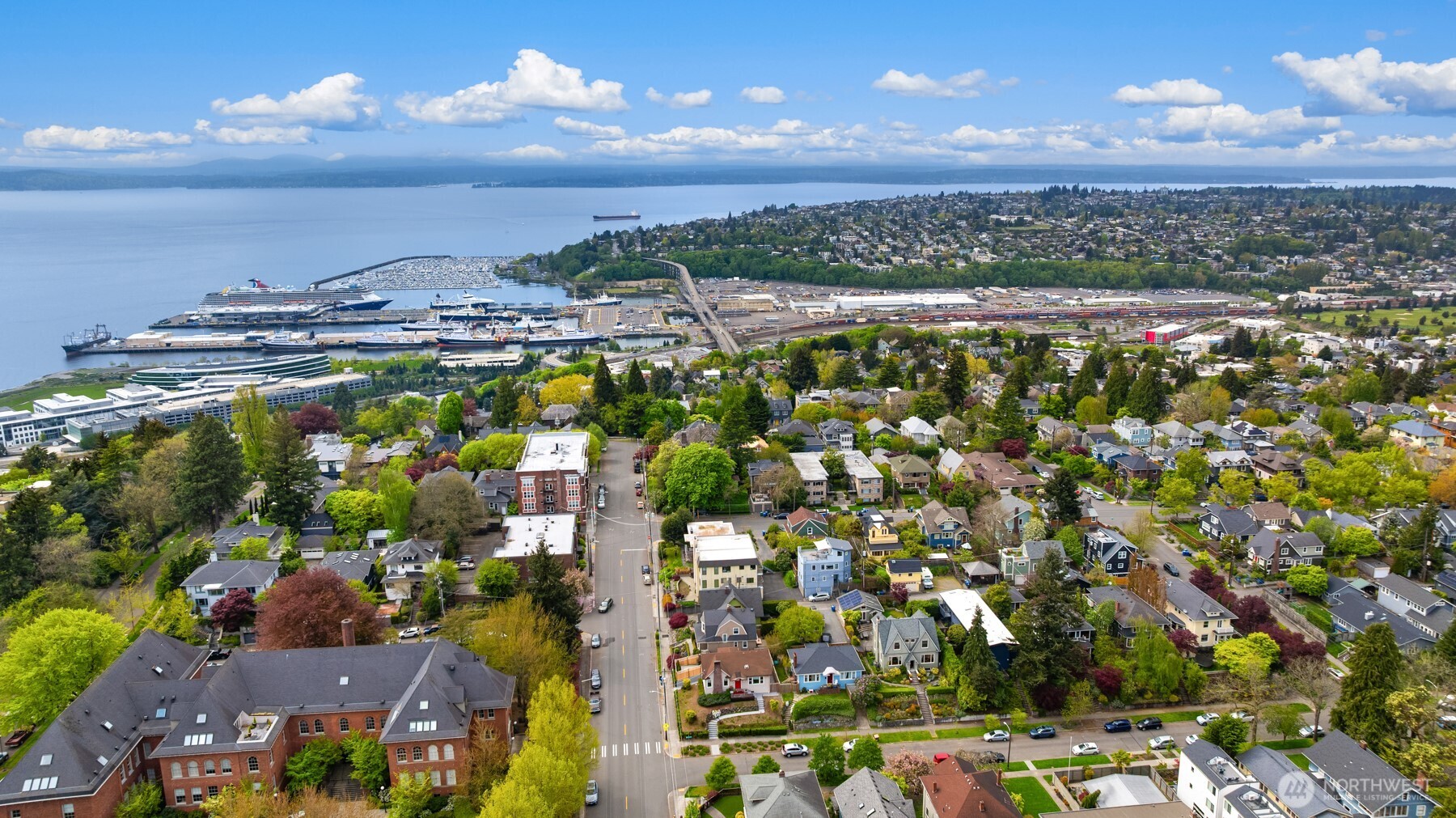 1519 5th Ave W #5, Seattle, WA 98119