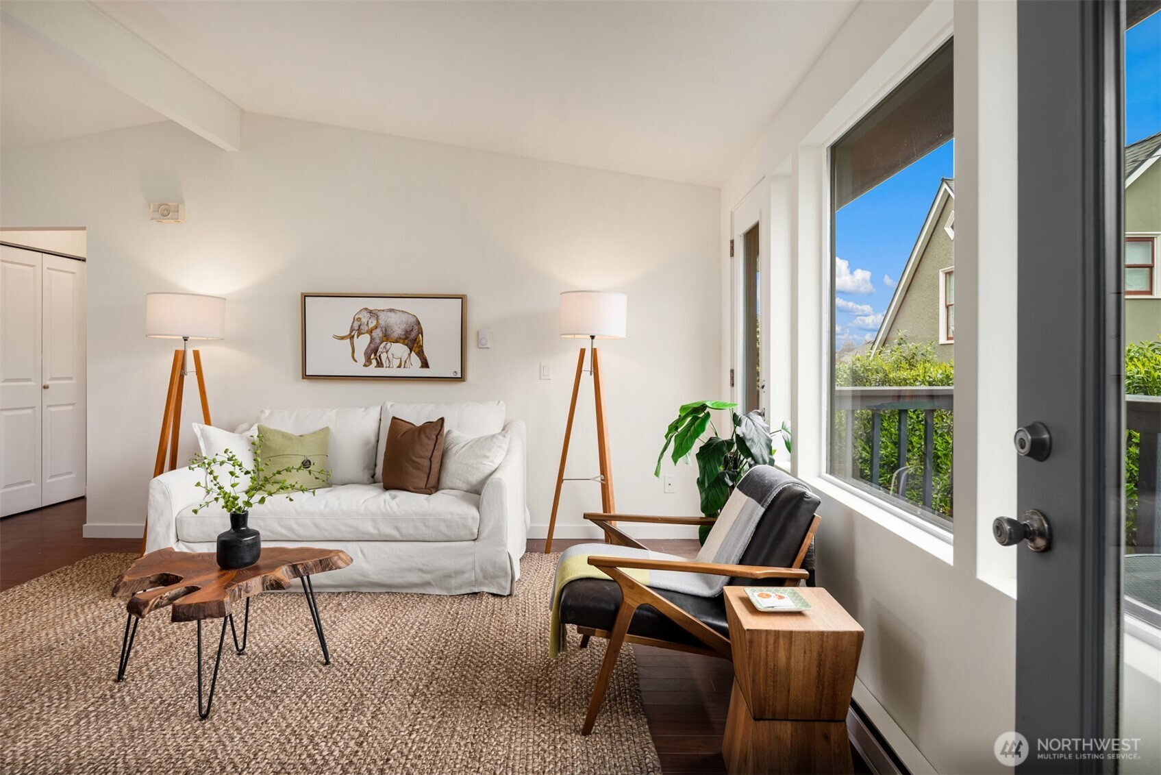 1519 5th Ave W #5, Seattle, WA 98119