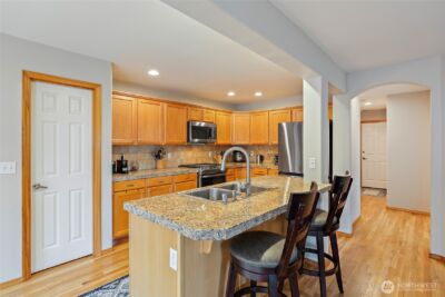 308 170th Place SE, Bothell, WA 98012 - Photo 6