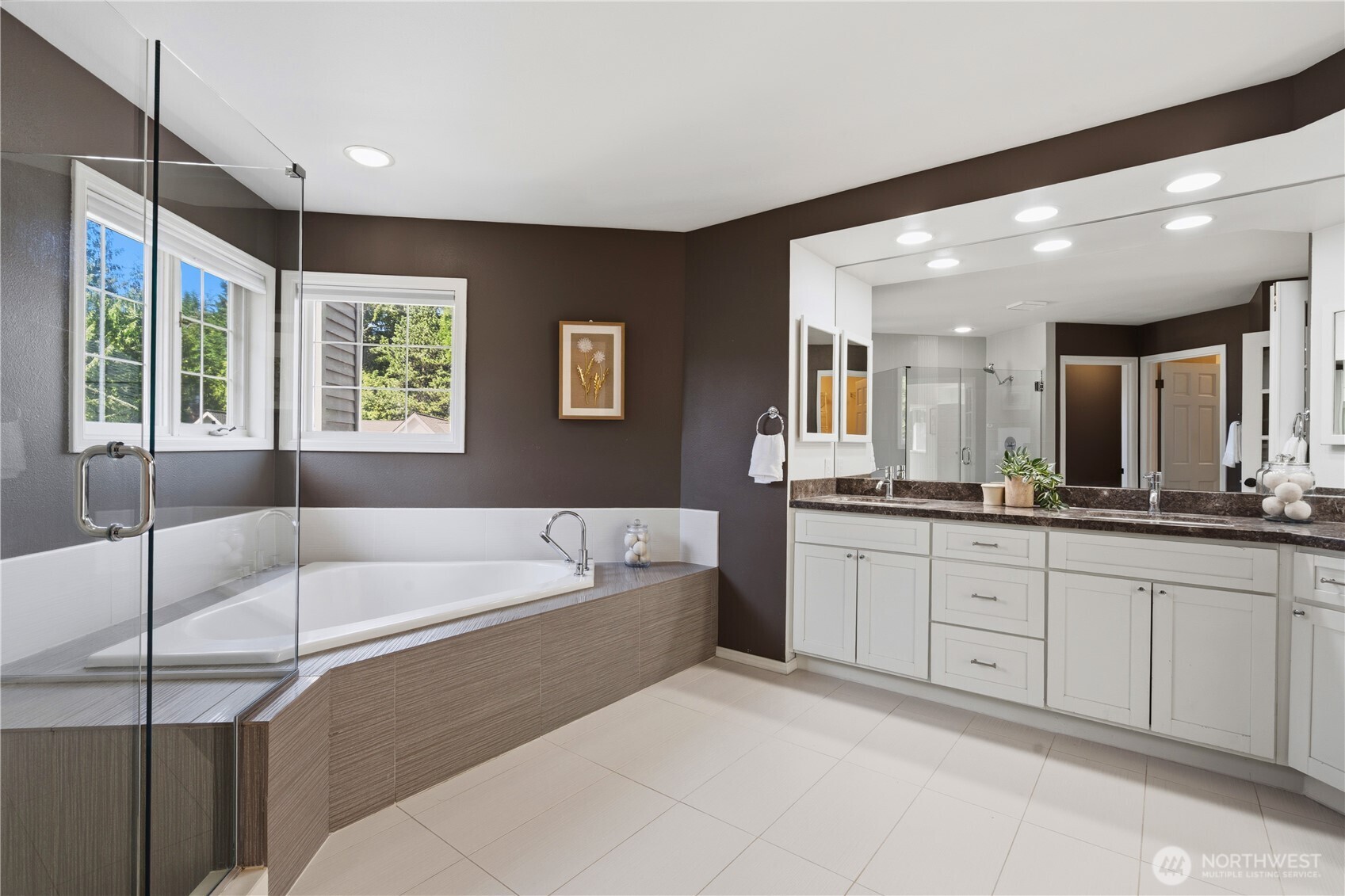 15461 SE 67th St , Bellevue, WA 98006